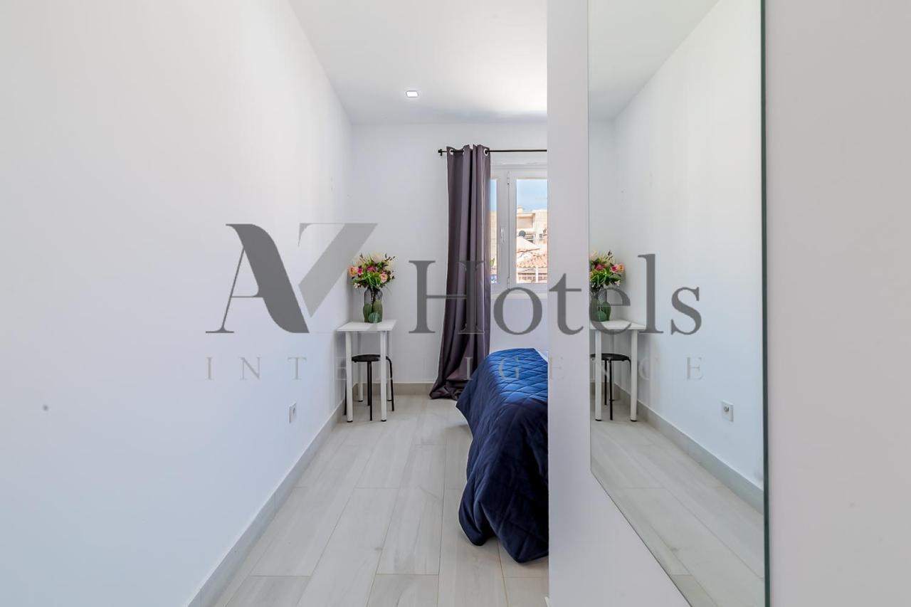 Ayz Silvela - Auto Check-In Property Malaga Zewnętrze zdjęcie